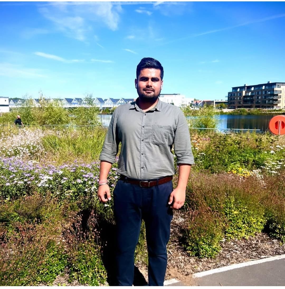 Rahul Mishra makeeasy